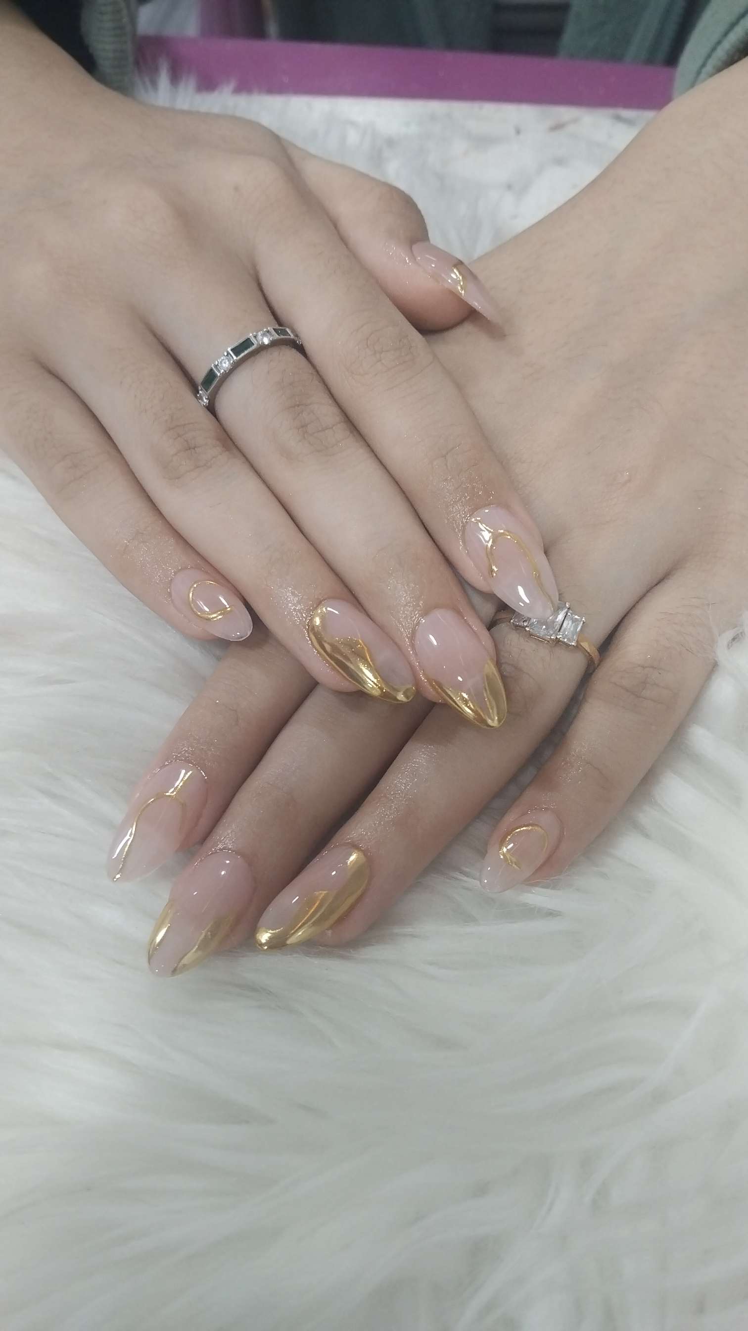 Chrome nail art